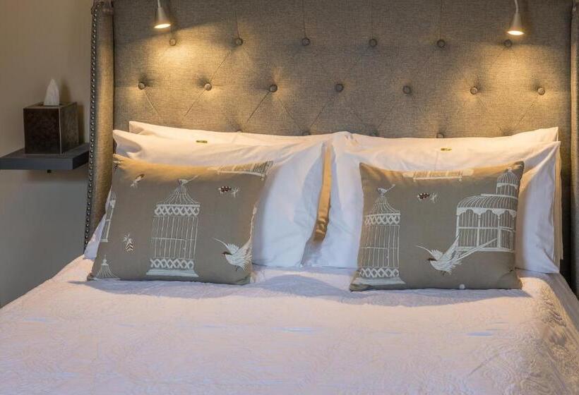 Номер Стандарт, The Henry Guest House