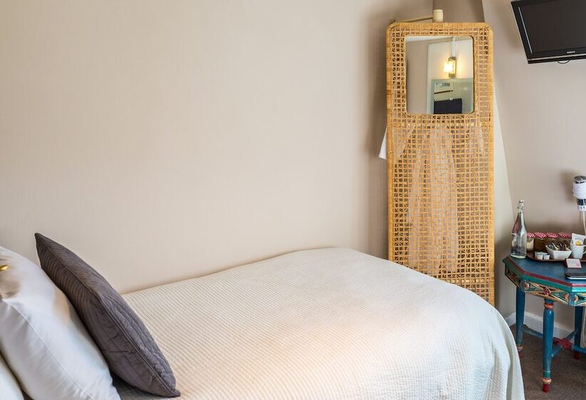 Номер Стандарт Индивидуальный, The Henry Guest House