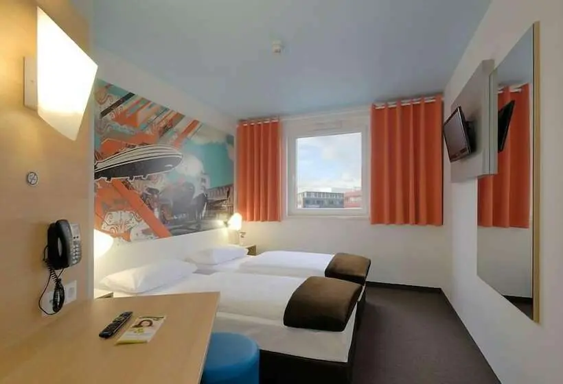 Standard-huone, B&b Hotel Böblingen