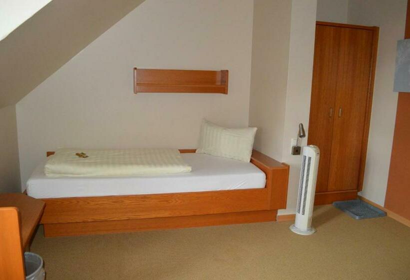 스탠다드 싱글 룸, Daimerwirt