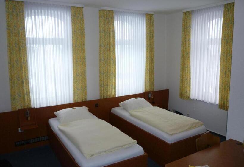 스탠다드 룸, Gaststätte Mutter Buermann