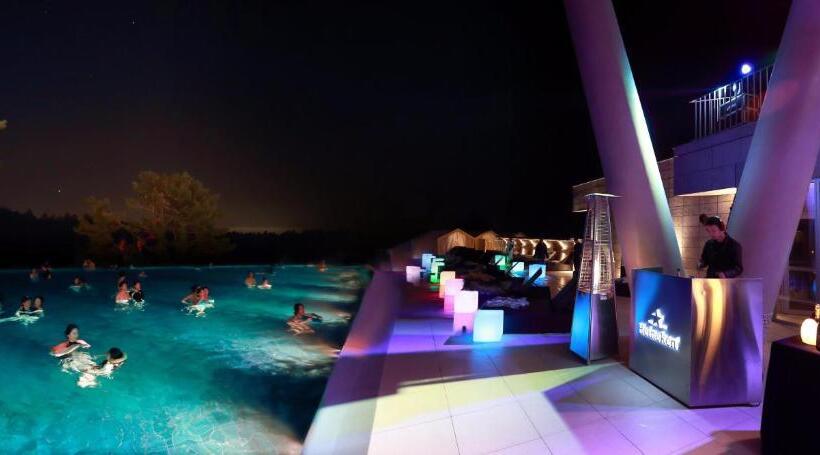 ガーデンビューデラックスルーム, Hidden Cliff Hotel And Nature