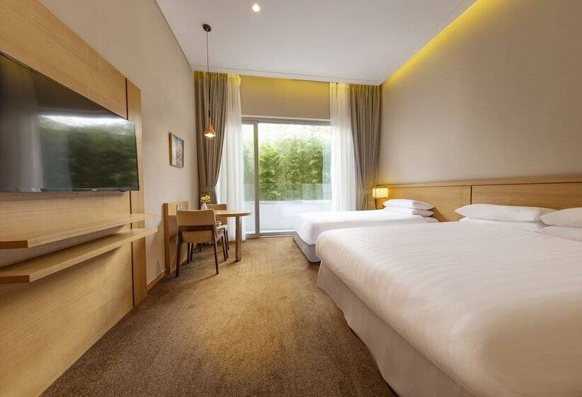 デラックスルーム, Hidden Cliff Hotel And Nature