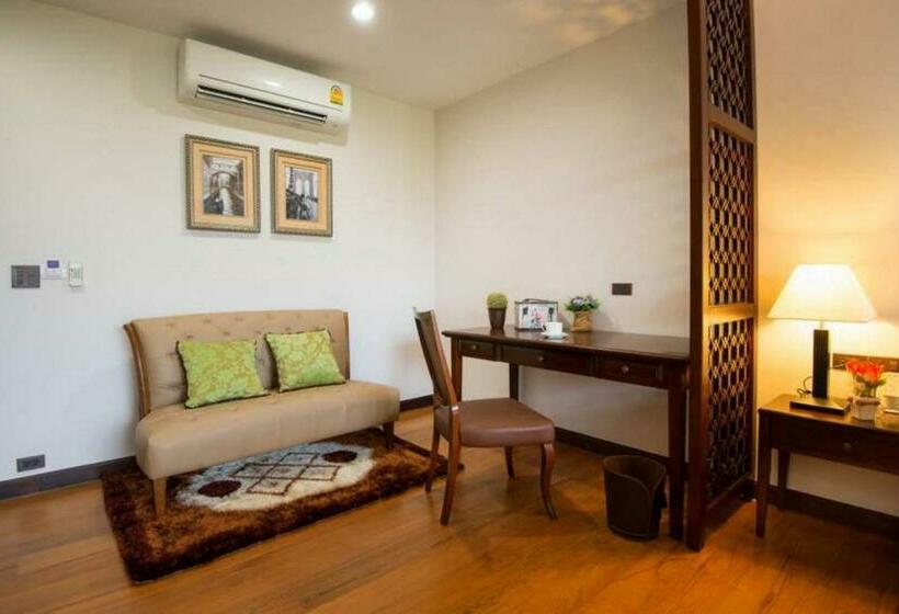 Номер Deluxe, Rimnaam Klangchan Hotel Sha Plus