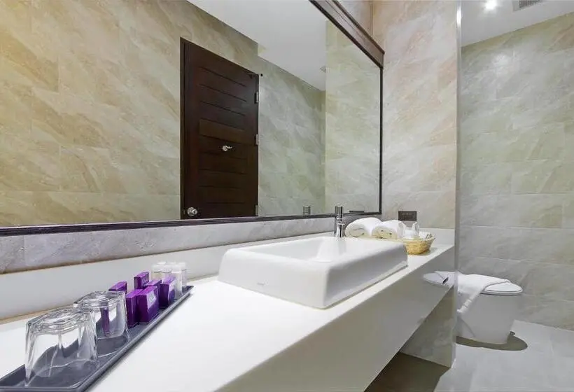 プレミアムルーム, Rimnaam Klangchan Hotel   Sha Plus