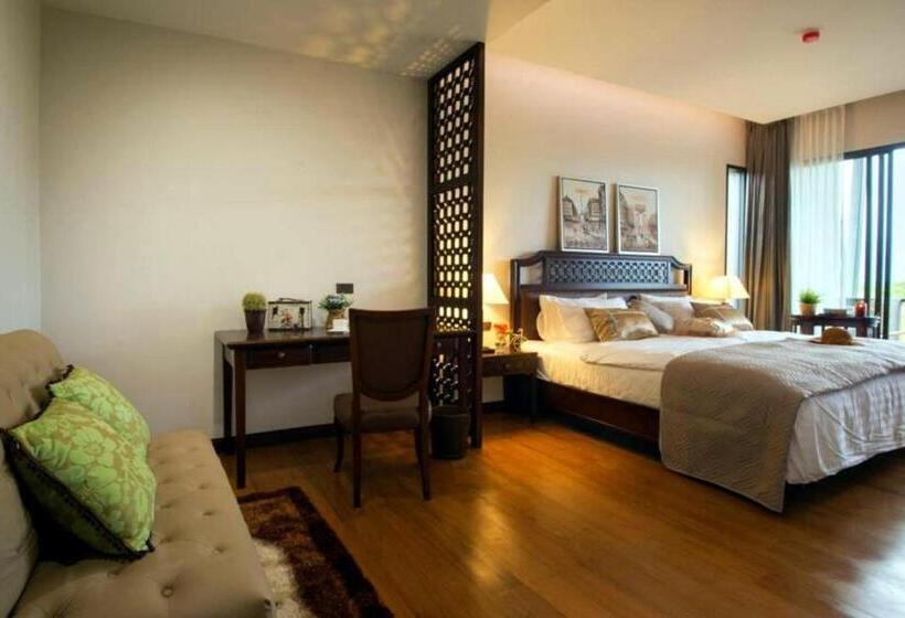 Люкс, Rimnaam Klangchan Hotel Sha Plus