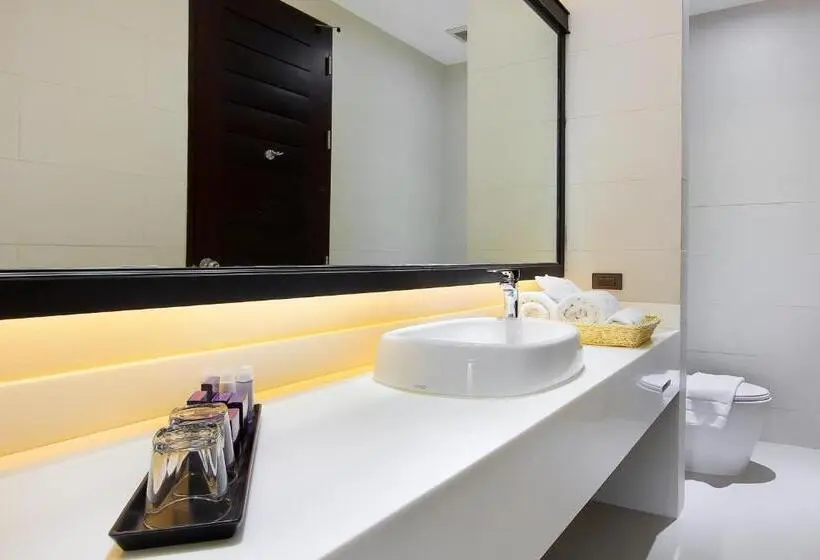 デラックスルーム, Rimnaam Klangchan Hotel   Sha Plus