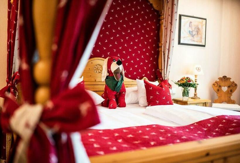 Номер Стандарт Вид на Реку, Weisser Bär