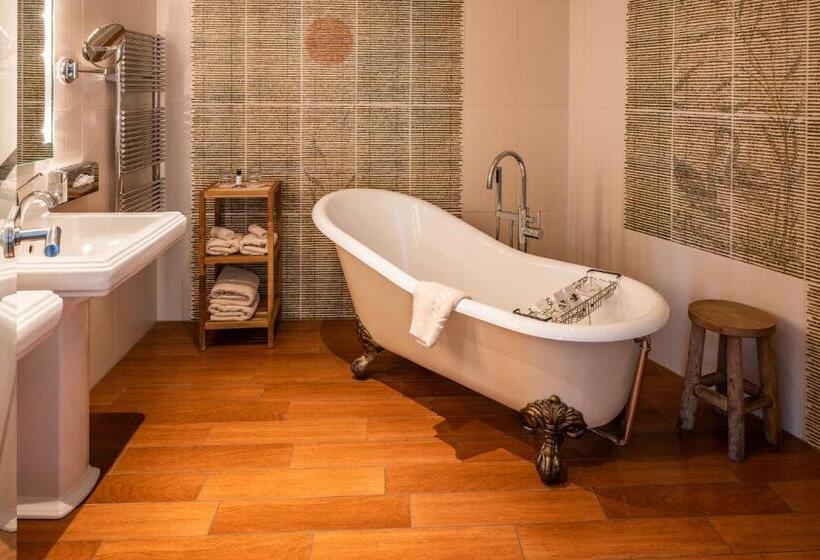 Люкс Вид на Реку, Weisser Bär