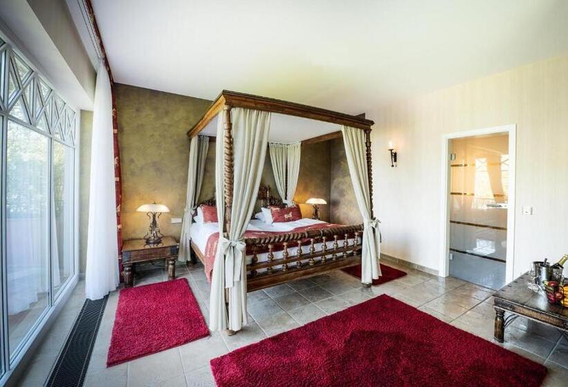 Люкс Вид на Реку, Weisser Bär