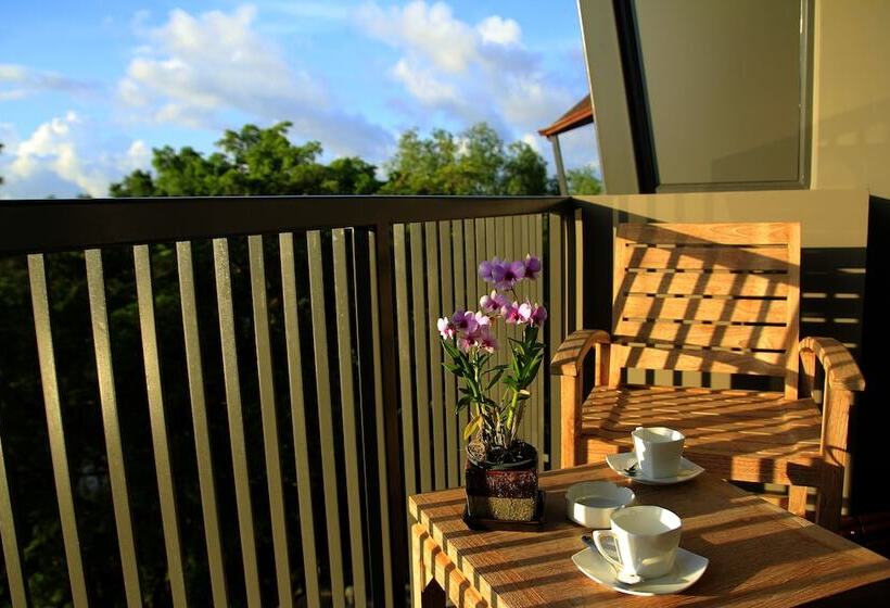 Номер Deluxe, Rimnaam Klangchan Hotel Sha Plus