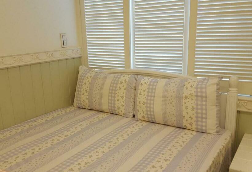 اتاق استاندارد با سرویس بهداشتی مشترک, 橙舍二館 Tw Hostel 2