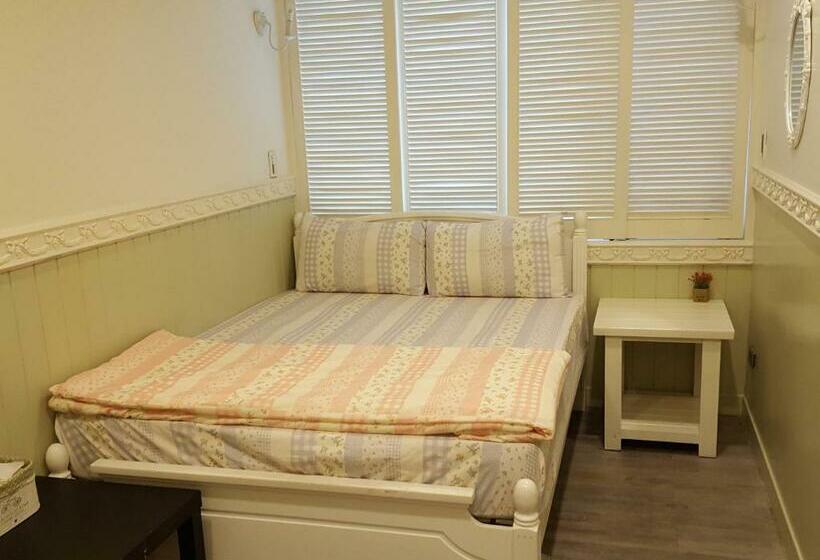 اتاق استاندارد با سرویس بهداشتی مشترک, 橙舍二館 Tw Hostel 2