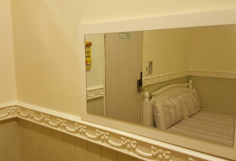 اتاق استاندارد با سرویس بهداشتی مشترک, 橙舍二館 Tw Hostel 2