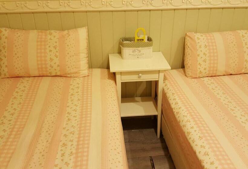 اتاق استاندارد با سرویس بهداشتی مشترک, 橙舍二館 Tw Hostel 2