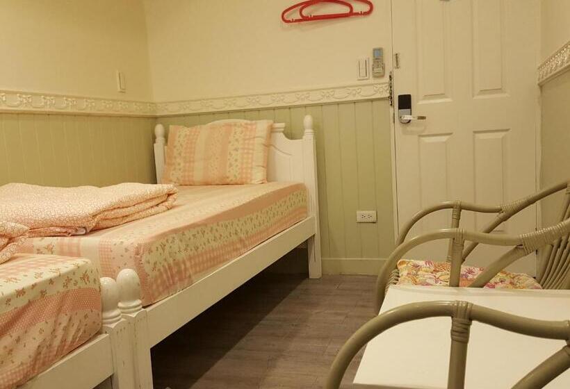 اتاق استاندارد با سرویس بهداشتی مشترک, 橙舍二館 Tw Hostel 2