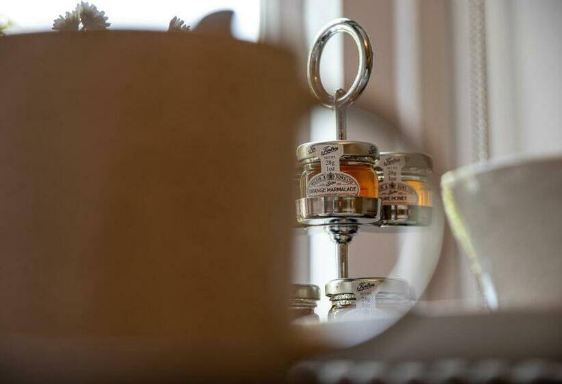 غرفة ديلوكس سرير كينج, Apple Tree Bed And Breakfast