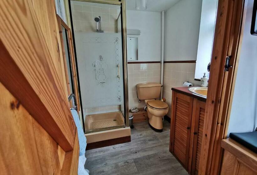 스탠다드 룸 킹사이즈 침대, Anchoragewells Next The Sea