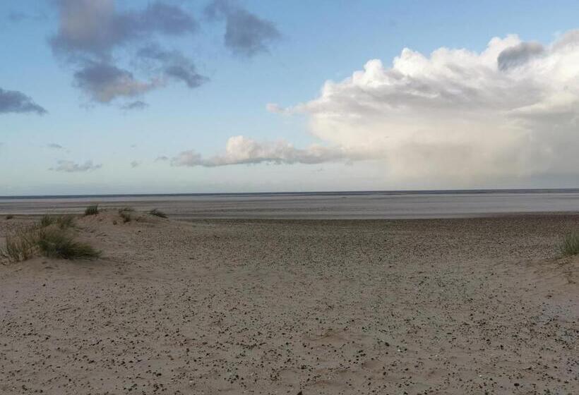 침실 1개 아파트, Anchoragewells Next The Sea