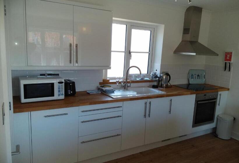 침실 1개 아파트, Anchoragewells Next The Sea