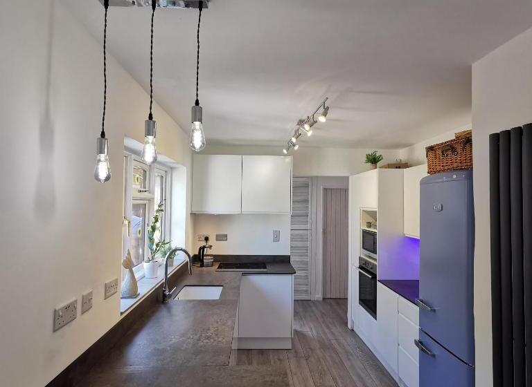 침실 4개 주택, Anchoragewells Next The Sea