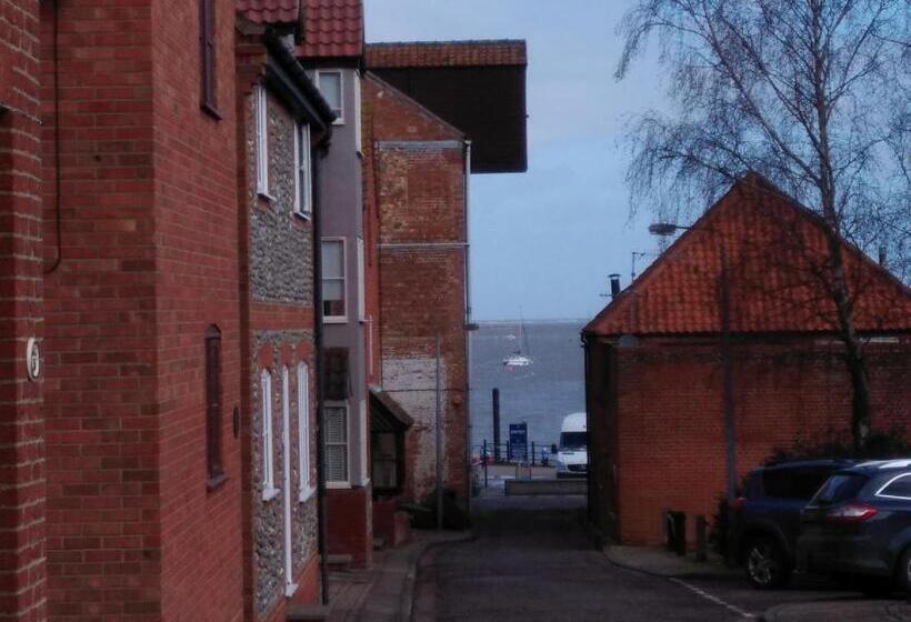 침실 1개 아파트, Anchoragewells Next The Sea