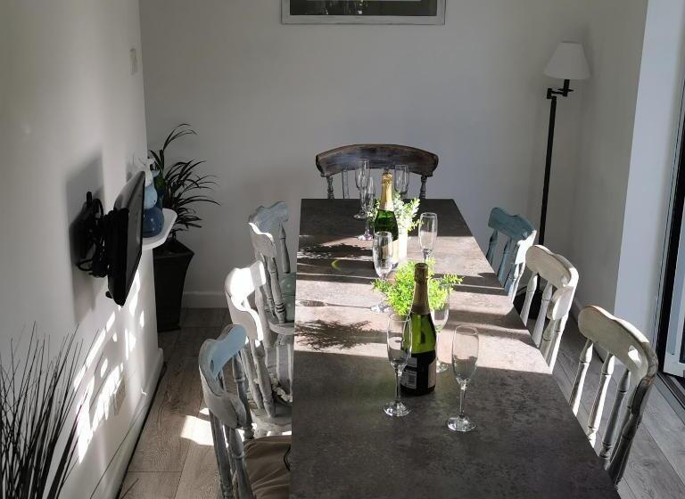 침실 4개 주택, Anchoragewells Next The Sea