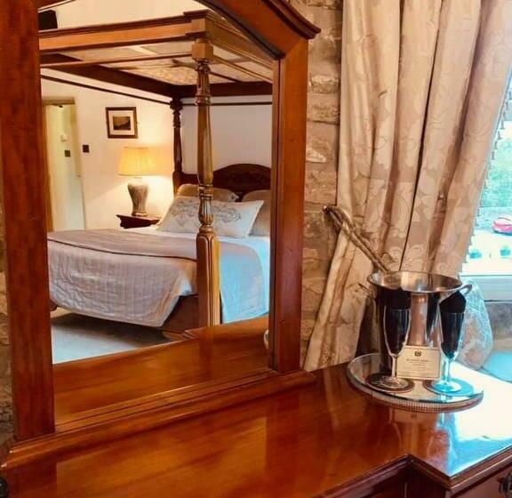 디럭스 룸, Busfeild Arms