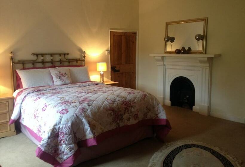 غرفة قياسية, Dunster Mill House