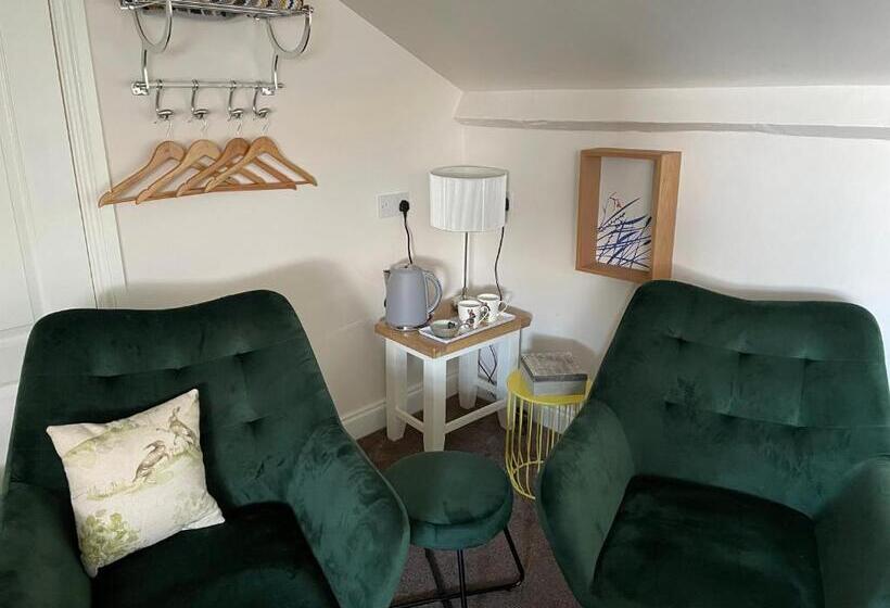 סוויטת פנטהאוז, Glan Y Mor