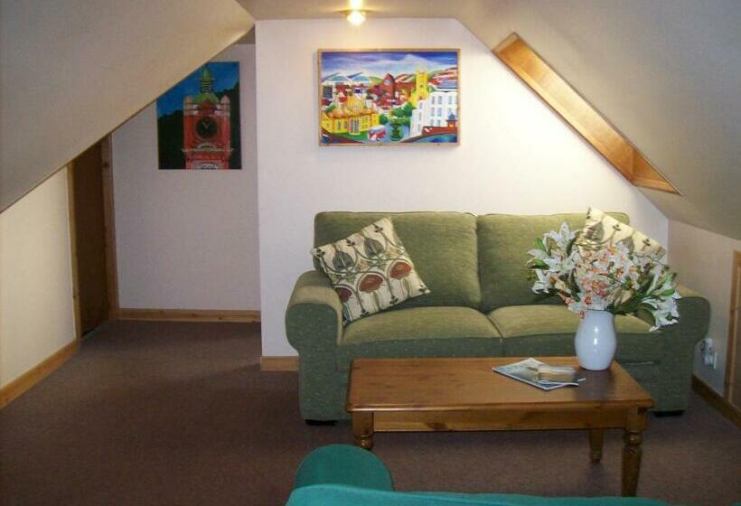 스위트, Highland Park House