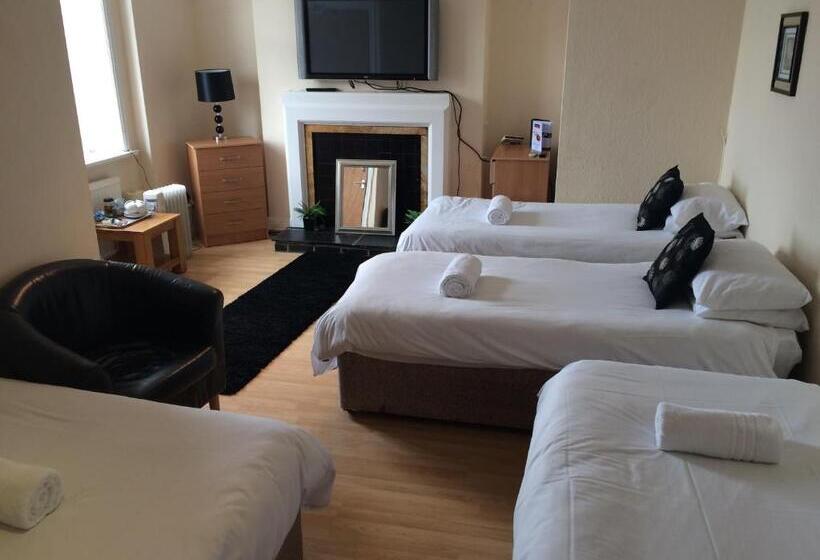 חדר משפחתי, Sheridans Budget Accomodation