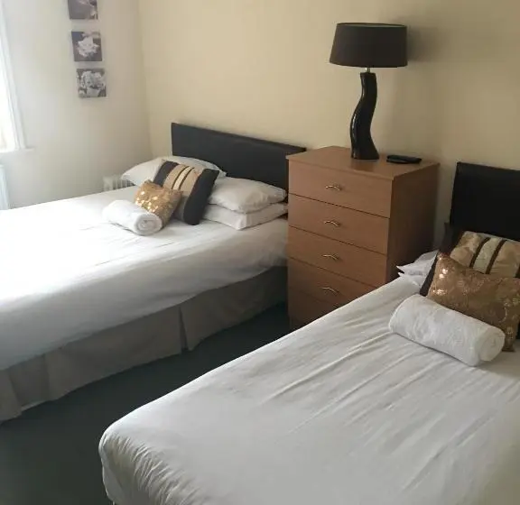 Economy-huone Jaettu Kylpyhuone, Sheridans Budget Accomodation