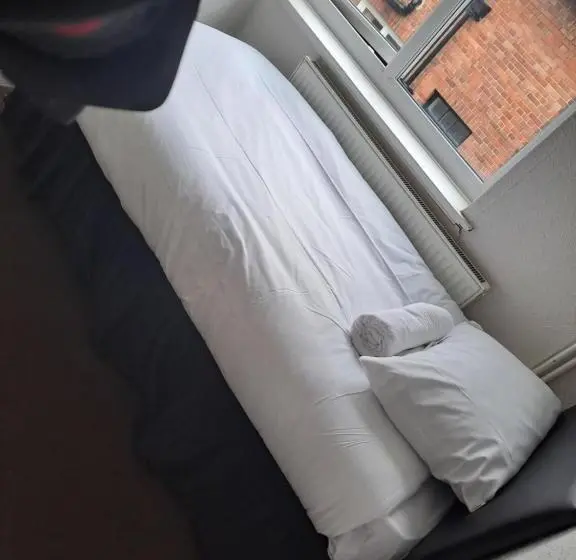 Standard Yhden Hengen Huone Jaettu Kylpyhuone, Sheridans Budget Accomodation