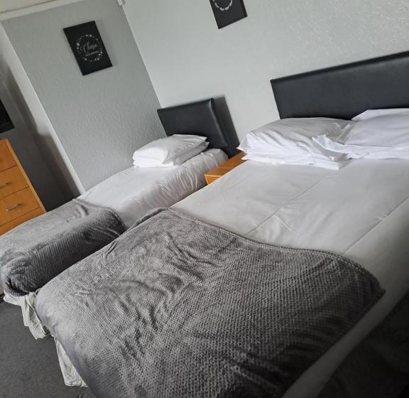 חדר משפחתי, Sheridans Budget Accomodation