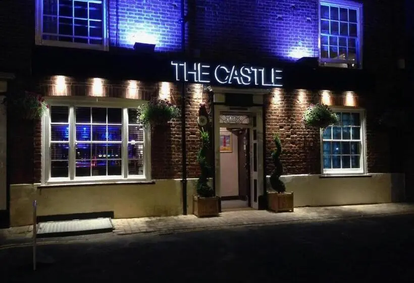 スタンダード４人部屋, The Castle