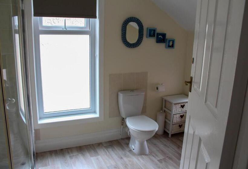 סוויטת 2 חדרי שינה, The Gaydon