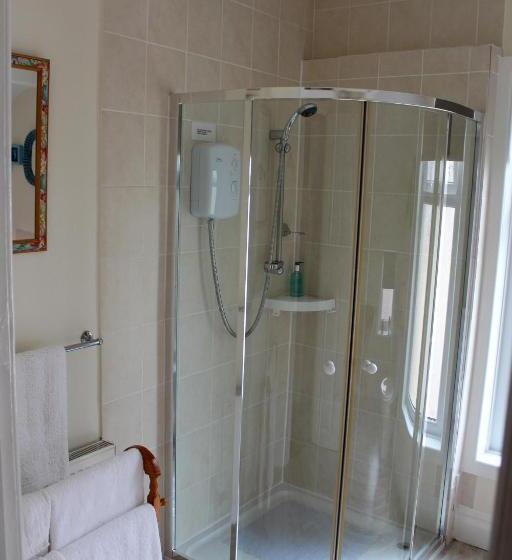 סוויטת 2 חדרי שינה, The Gaydon