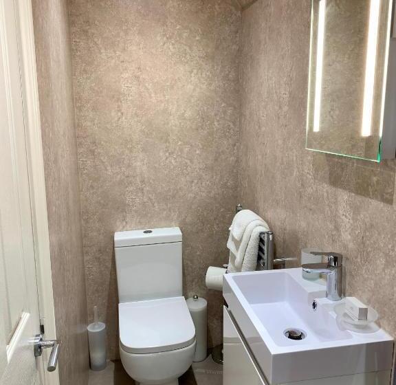 חדר דלוקס, The Gaydon