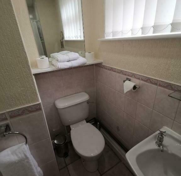 اتاق استاندارد یک نفره, The Stafford