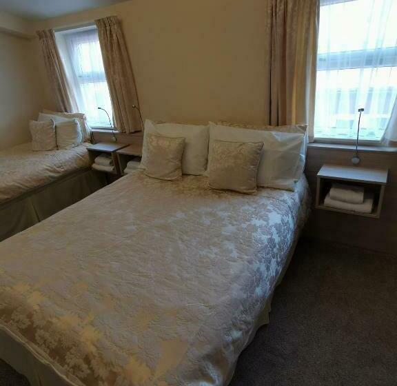 اتاق استاندارد, The Stafford