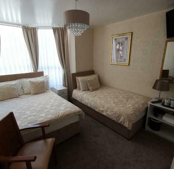 اتاق استاندارد, The Stafford