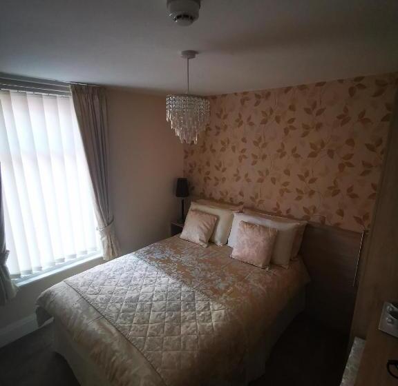 اتاق استاندارد, The Stafford