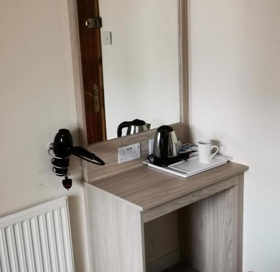 اتاق استاندارد, The Stafford