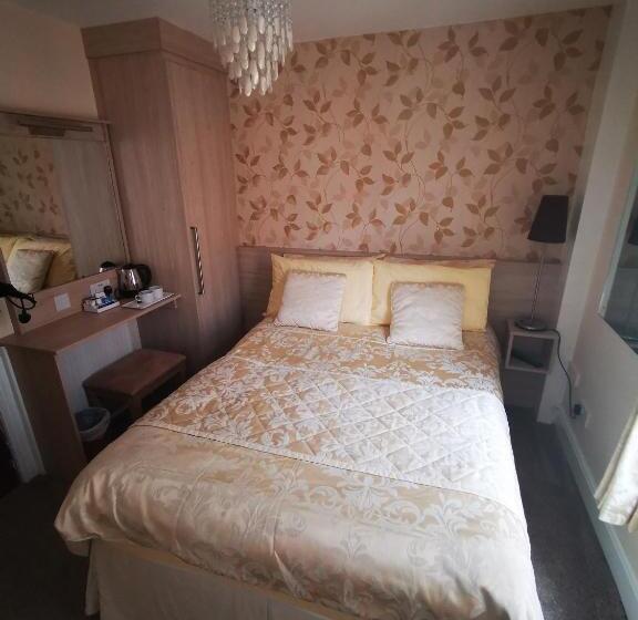 اتاق استاندارد, The Stafford