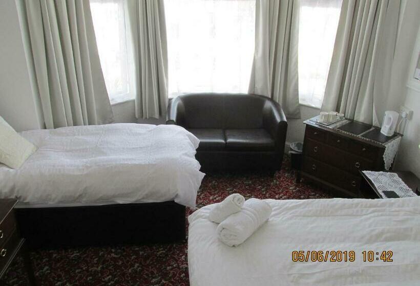 اتاق خانوادگی, Valdene