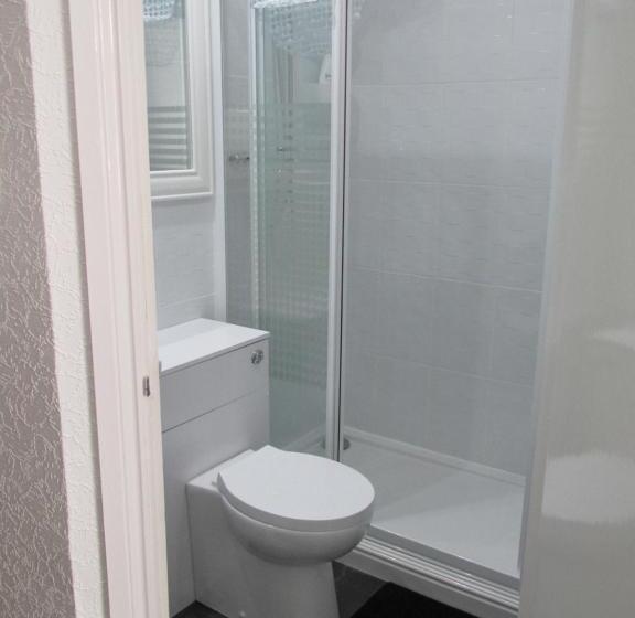 اتاق لوکس, Valdene