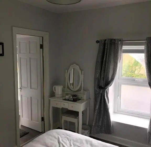 Economy-huone, Fiddlestone Bar And B&b