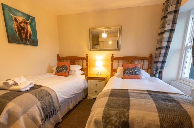 标准间, Crown And Anchor Inn