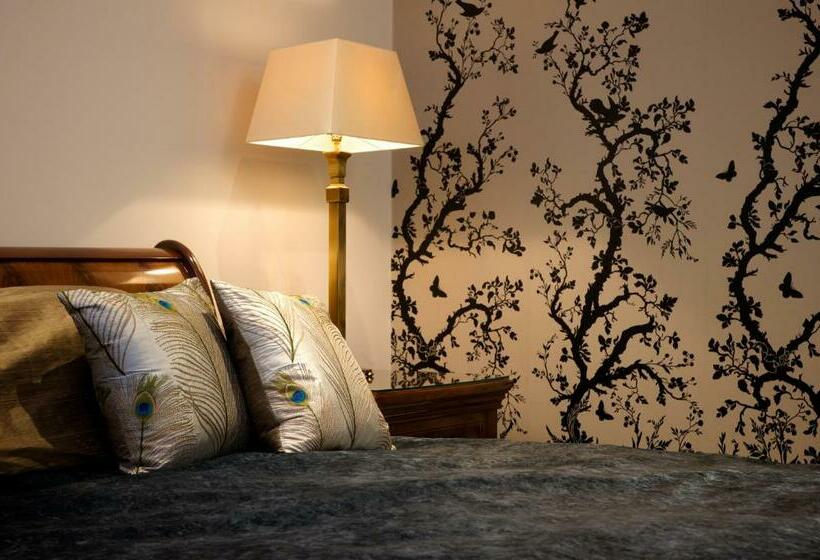 주니어 스위트, Greyfriars